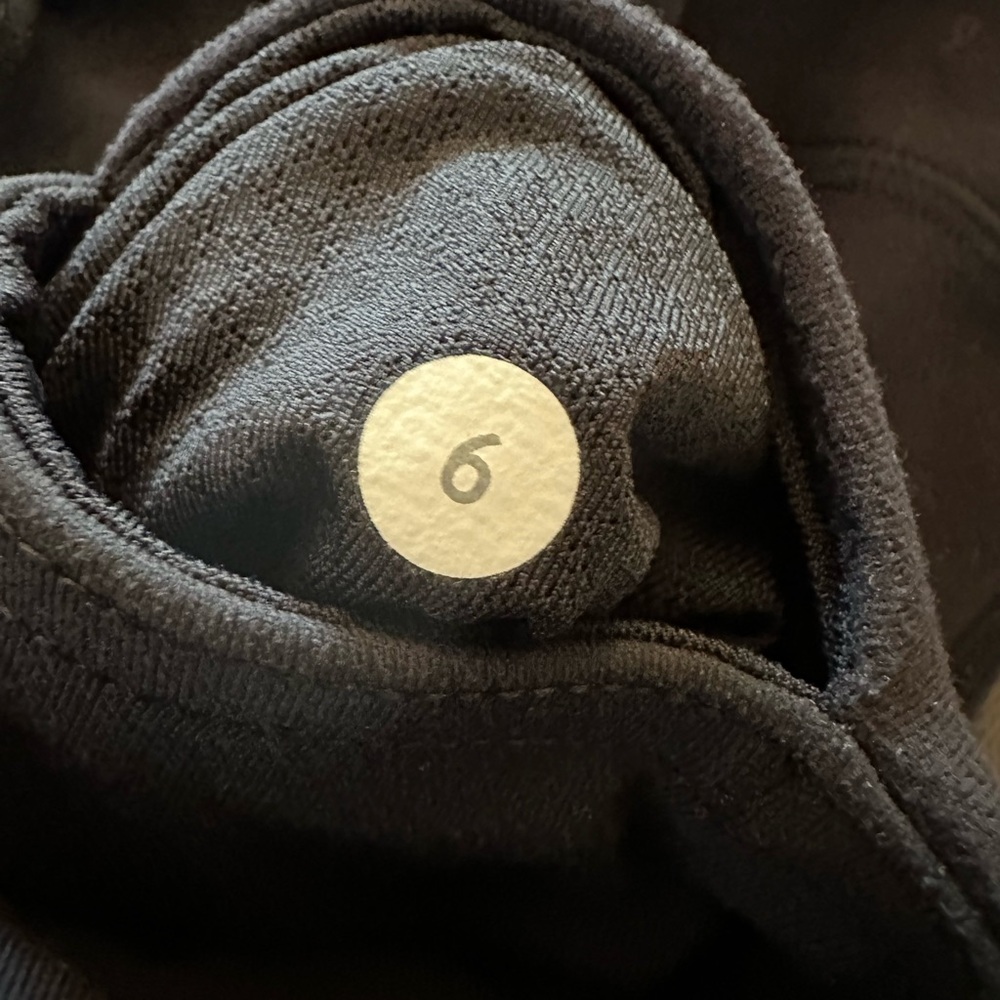 Lululemon Runder Under Pant, size 6 - Picture 14 of 14